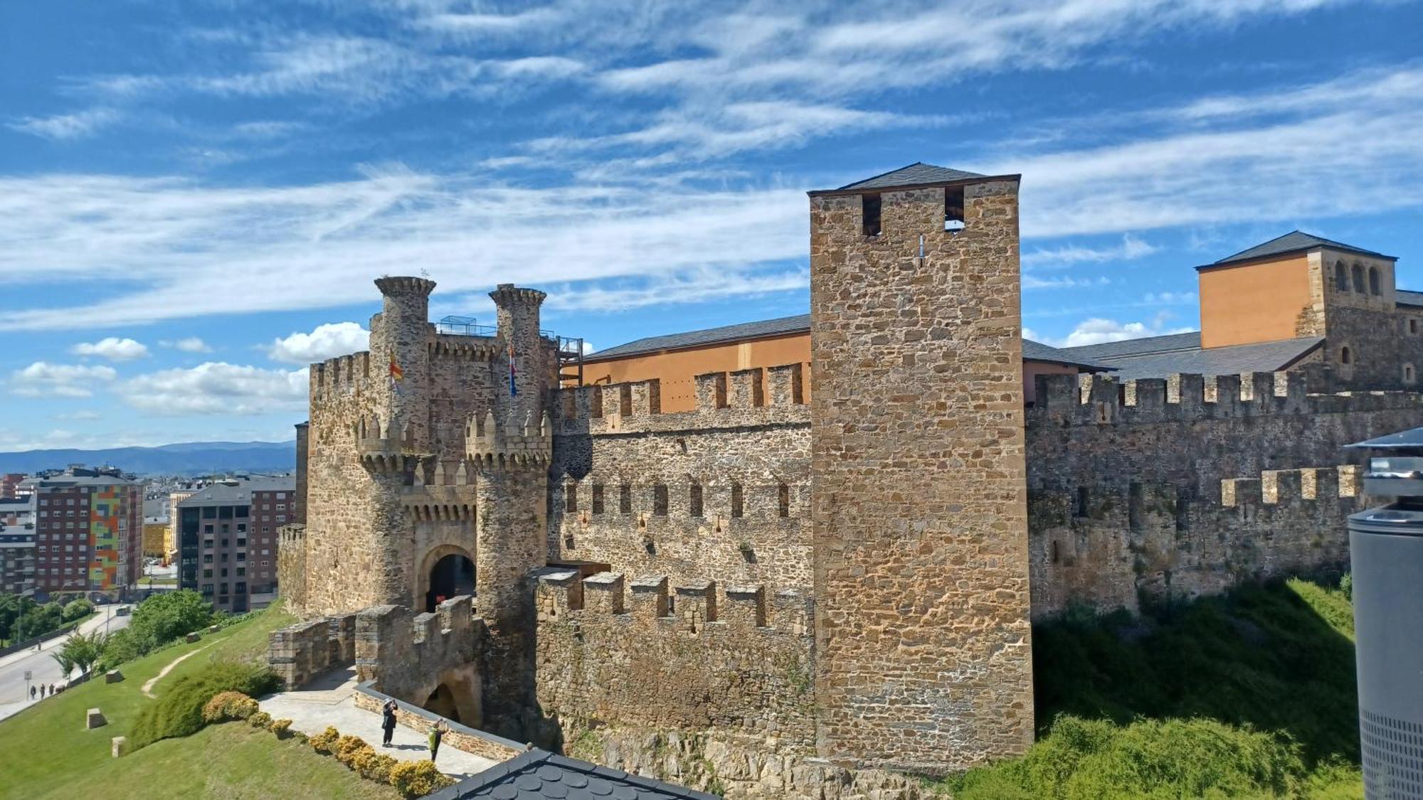 Apartamento Castillo Ponferrada. Exterior foto